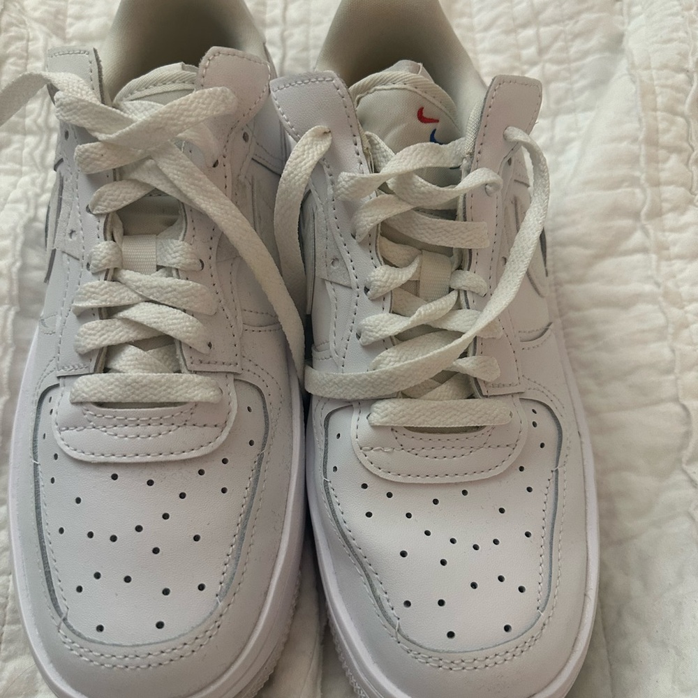 Nike Women’s White Sneakers